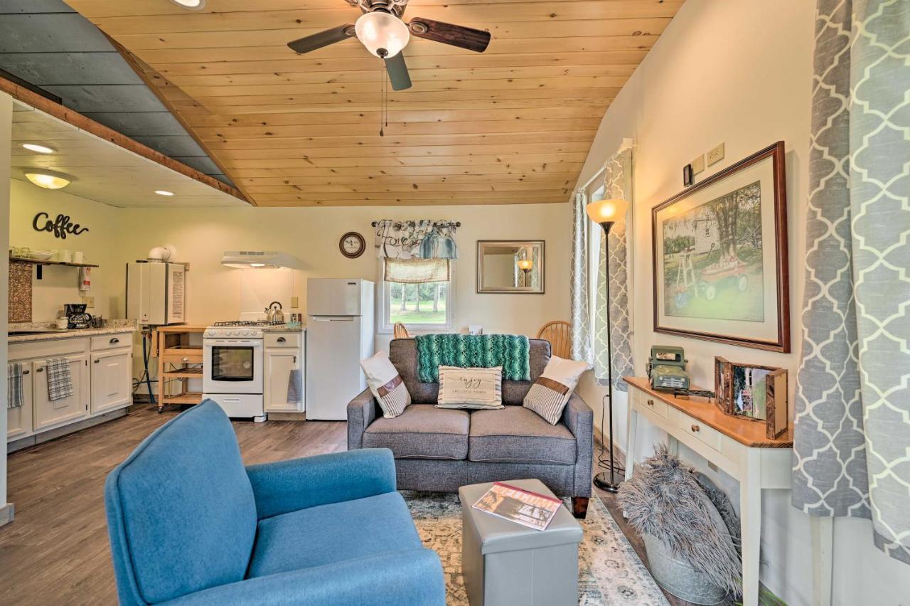 Quiet Country Escape Fire Pit, Fish On-Site! Villa Leonardsville Exteriör bild