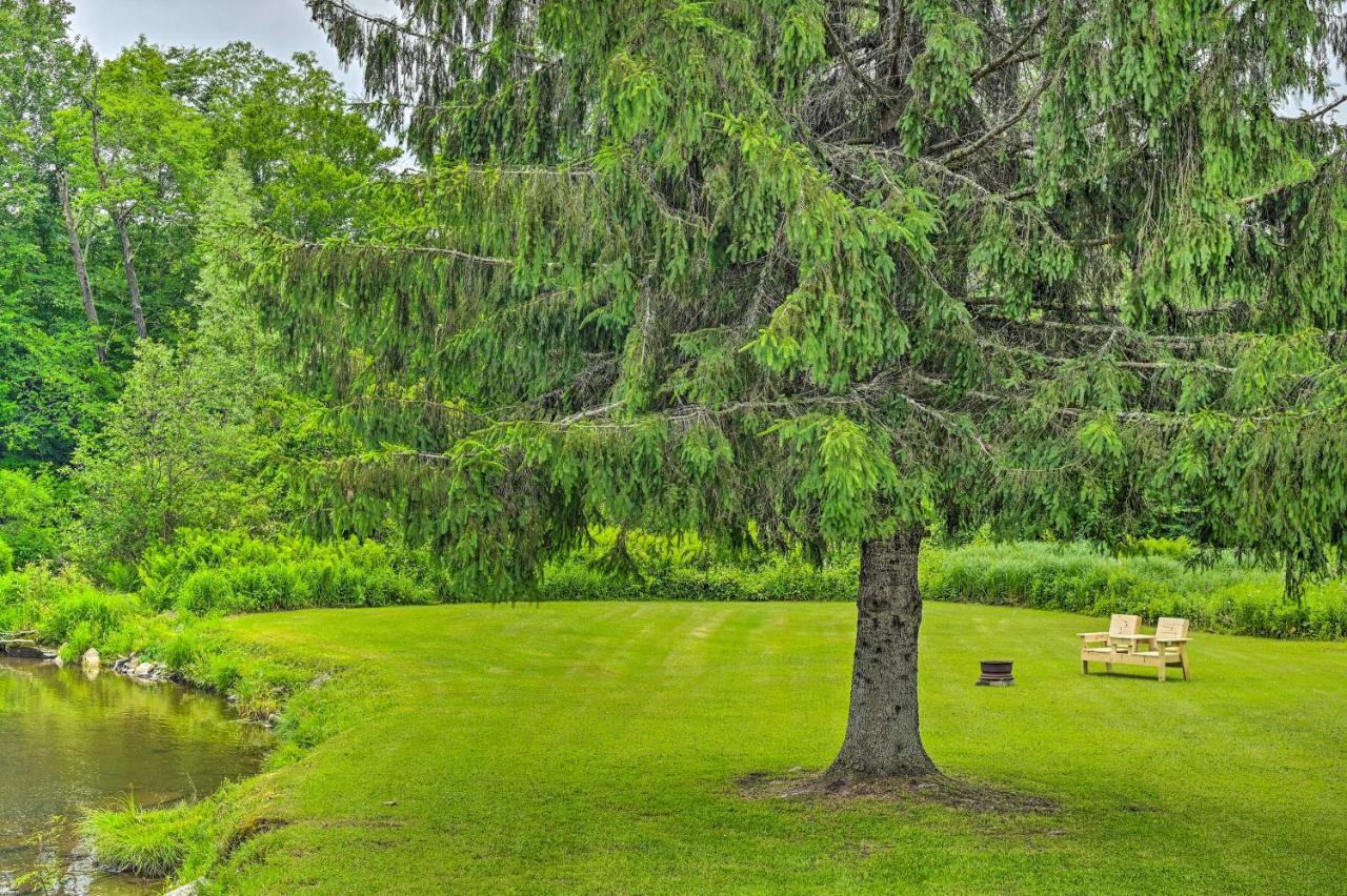 Quiet Country Escape Fire Pit, Fish On-Site! Villa Leonardsville Exteriör bild